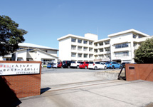 前原西中学校